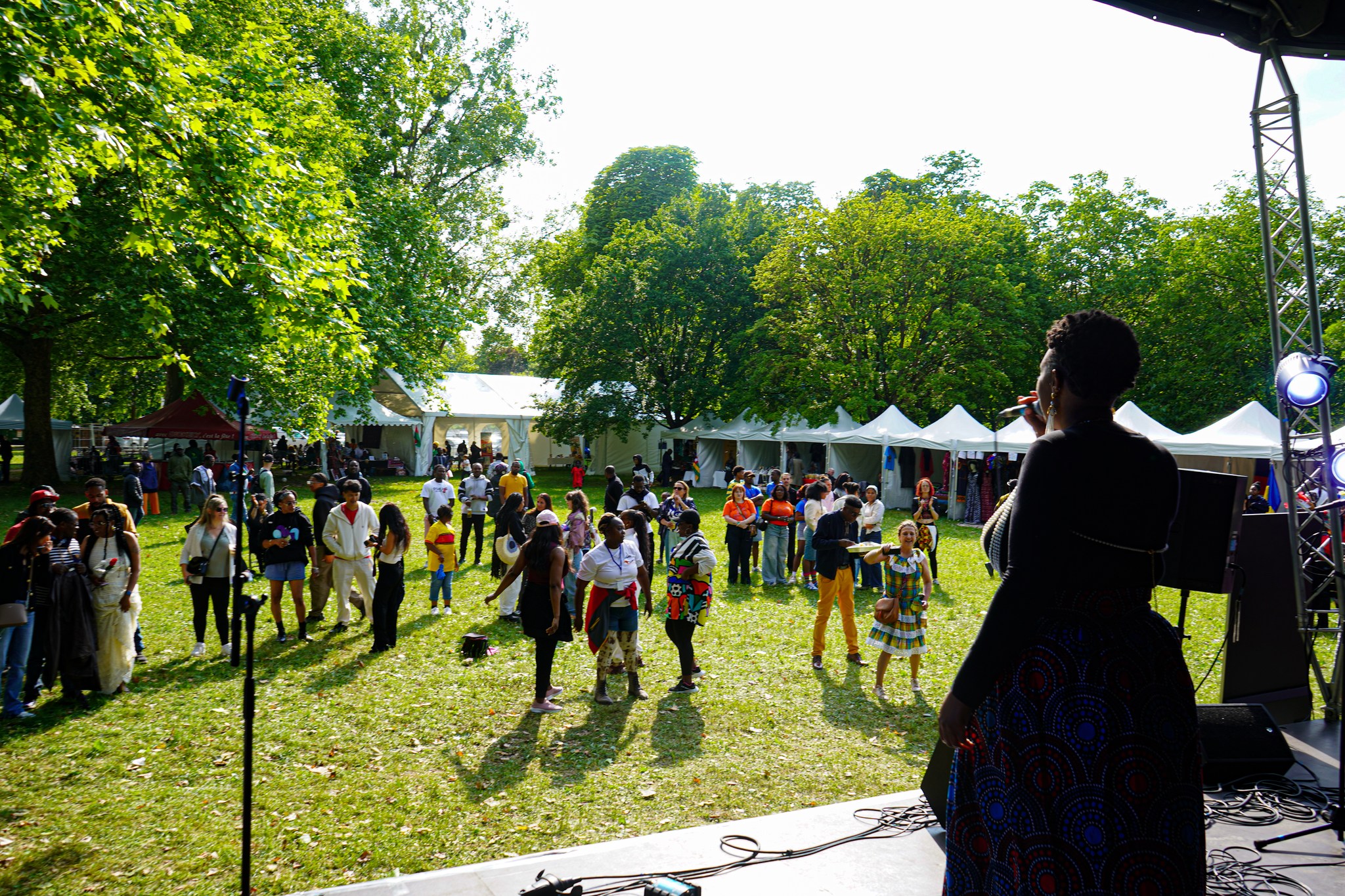 Image gallery marquee